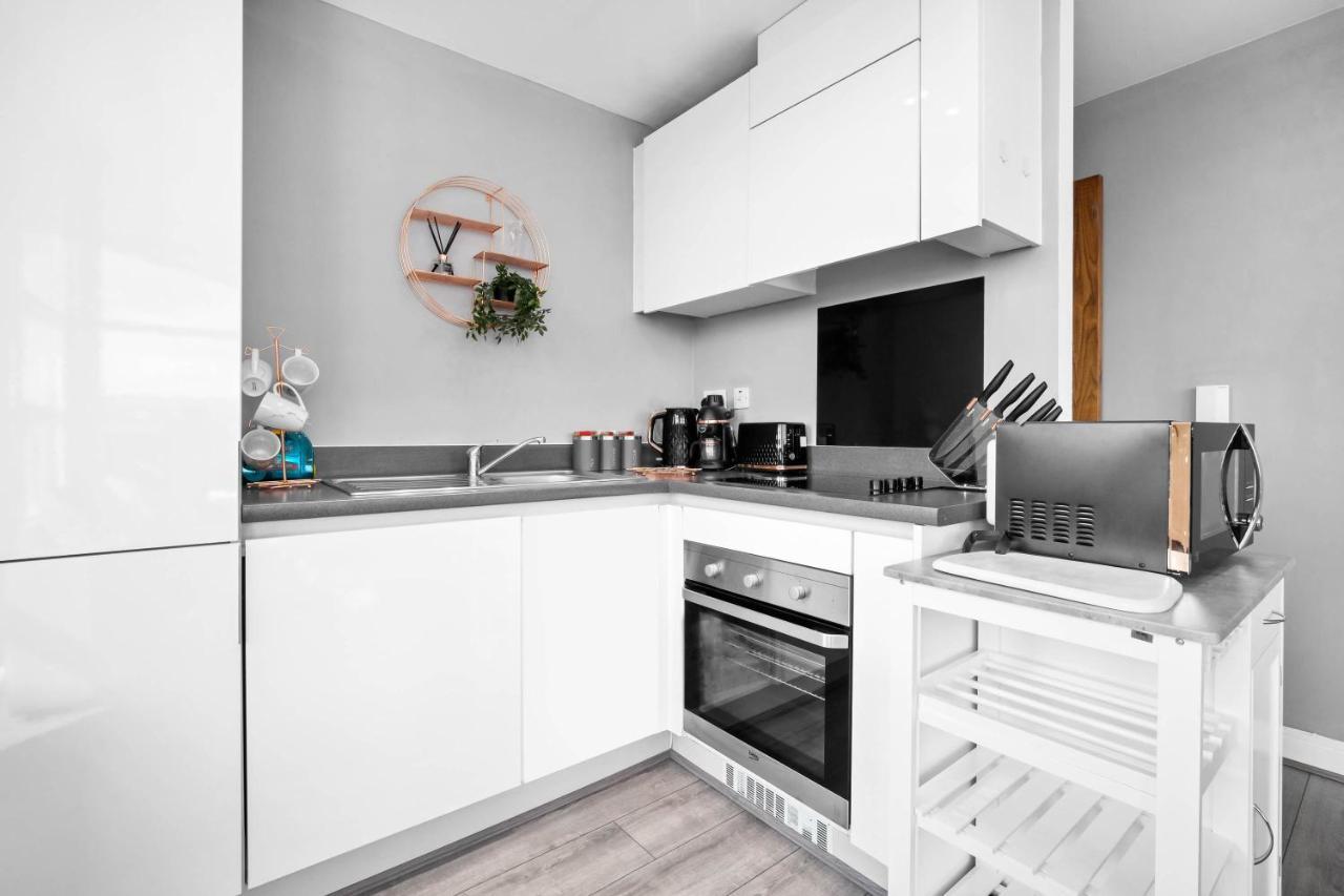 Luxury Stay With Scenic Views Brierley Hill Extérieur photo